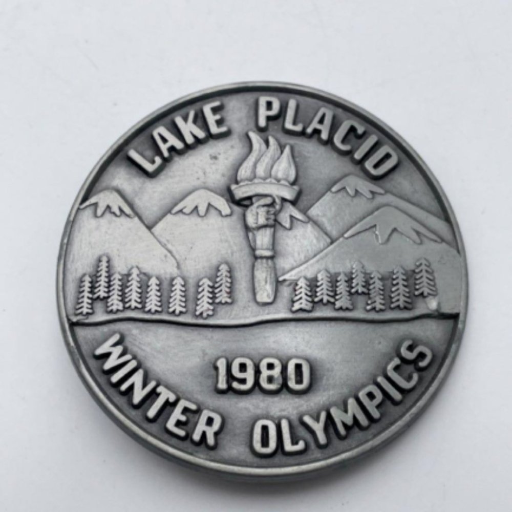 Vintage 1980 Winter Olympics Lake Placid Grey Silver Tone Mountain Belt Buckle